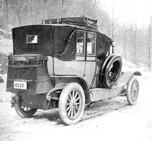 Pierce-Arrow Touring Landau 1910